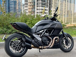 2016 Ducati Diavel, чёрный, 1049999 рублей, вид 4