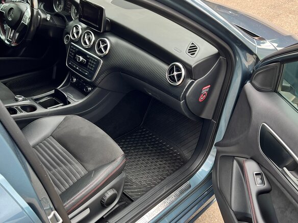 2013 Mercedes-Benz A-Класс 180 III (W176), синий, 1500000 рублей - вид 11