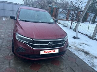 2021 Volkswagen Polo VI, пурпурный, 1650000 рублей, вид 1