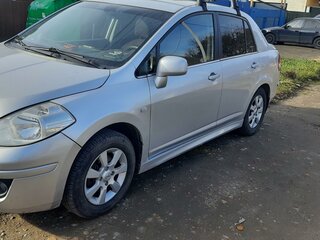 2012 Nissan Tiida I Рестайлинг, серебристый, 820000 рублей, вид 2