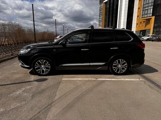 2018 Mitsubishi Outlander III Рестайлинг 3, чёрный, 2900000 рублей, вид 5