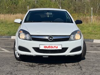2005 Opel Astra GTC H, белый, 410000 рублей, вид 2