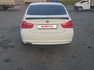 2011 BMW 3 серии 318i V (E90/E91/E92/E93) Рестайлинг, белый, 1000000 рублей, вид 3