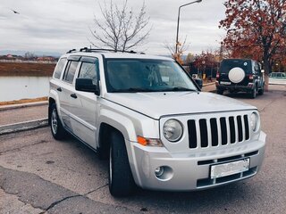 2007 Jeep Liberty (Patriot), серебристый, 755000 рублей, вид 2