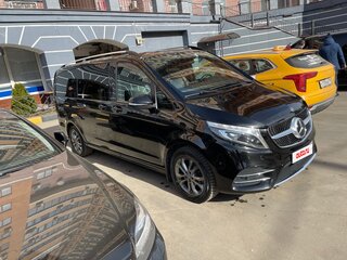 2021 Mercedes-Benz V-Класс Long 220 d длинный III (W447) Рестайлинг, чёрный, 4700000 рублей, вид 2