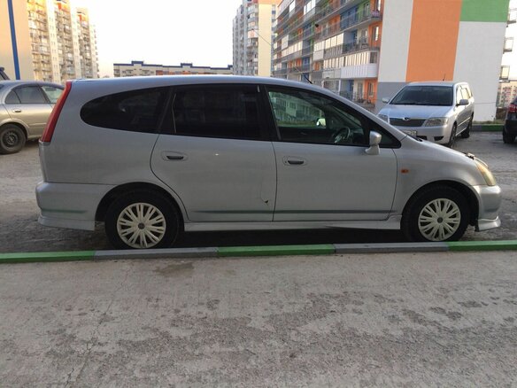 2001 Honda Stream I, серый, 610000 рублей - вид 3