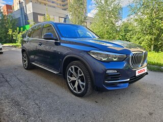 2020 BMW X5 25d IV (G05/G18), синий, 5190000 рублей, вид 1