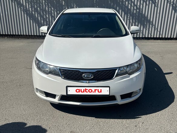2012 Kia Cerato 6-speed II, белый, 950000 рублей - вид 1