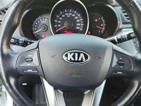 2014 Kia Rio III, белый, 770000 рублей - вид 15