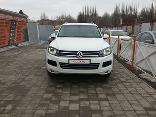2012 Volkswagen Touareg II, белый, 2750000 рублей, вид 3
