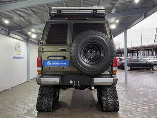 1993 Toyota Land Cruiser 70 Series, коричневый, 7299000 рублей, вид 4