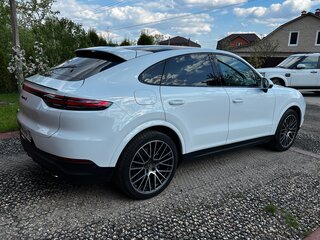 2020 Porsche Cayenne S Coupé III, белый, 9500000 рублей, вид 4