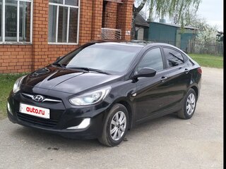 2013 Hyundai Solaris I, чёрный, 610000 рублей, вид 3