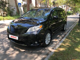 2012 Toyota Sienna III, чёрный, 2535000 рублей, вид 1