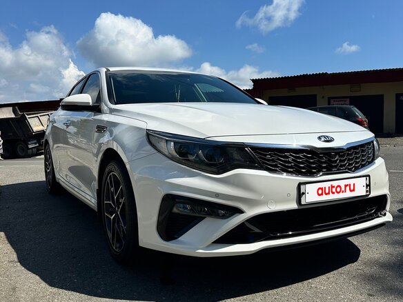 2019 Kia Optima IV Рестайлинг, белый, 2100000 рублей