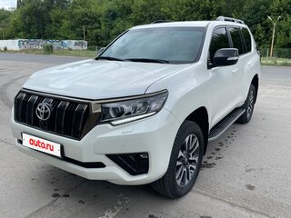 2022 Toyota Land Cruiser Prado 150 Series Рестайлинг 3, белый, 7970000 рублей, вид 4