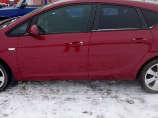 2011 Opel Astra J, красный, 450000 рублей, вид 3