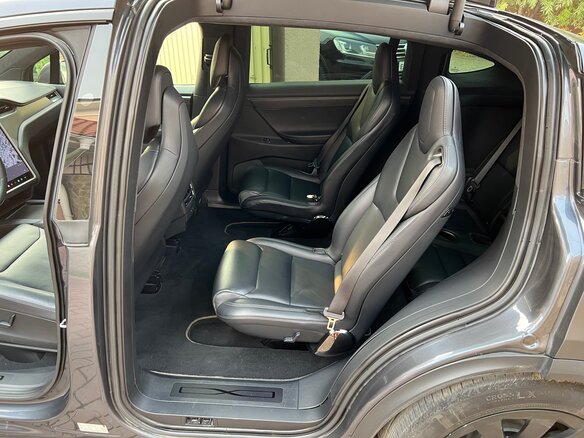 2018 Tesla Model X 100D I, серый, 4550000 рублей - вид 16