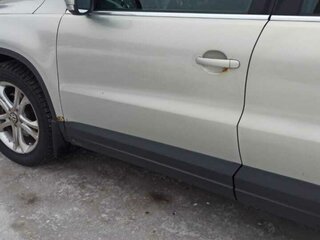 2010 Volkswagen Tiguan I, золотистый, 1000000 рублей, вид 4