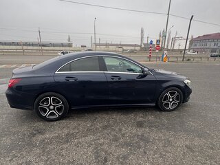 2018 Mercedes-Benz CLA 200 I (C117, X117) Рестайлинг, синий, 2400000 рублей, вид 2