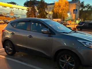 2014 Hyundai ix35 I Рестайлинг, серый, 1790000 рублей, вид 3