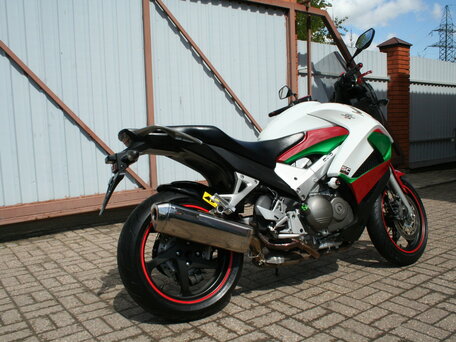 2011 Honda VFR 800X (Crossrunner), белый, 659999 рублей, вид 3
