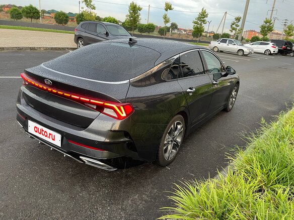 2021 Kia K5 III, серый - вид 6