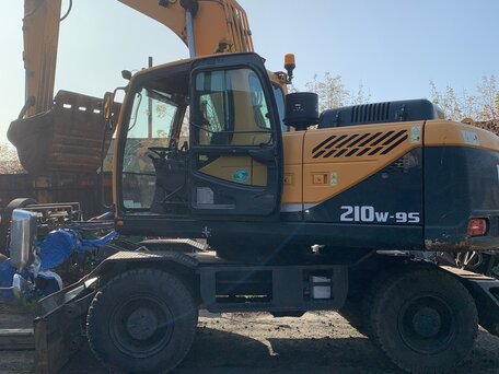 2013 Hyundai R210W, 12000000 рублей, вид 2