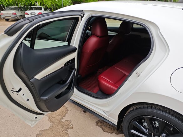 2020 Mazda 3 IV (BP), белый, 2150000 рублей - вид 12
