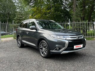 2015 Mitsubishi Outlander III Рестайлинг 2, серый, 2700000 рублей, вид 3