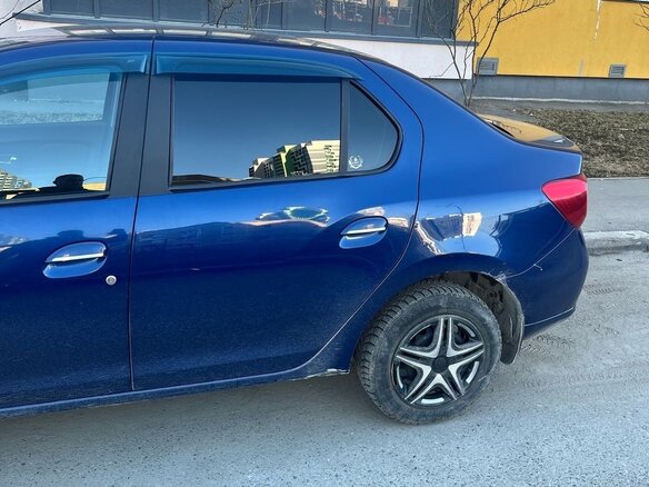 2015 Renault Logan II, синий, 600000 рублей - вид 3