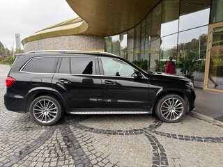 2017 Mercedes-Benz GLS 350 d I (X166), чёрный, 5000000 рублей, вид 2