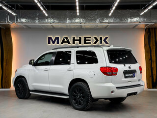 2013 Toyota Sequoia II, белый, 5500000 рублей, вид 4
