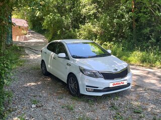2015 Kia Rio III Рестайлинг, белый, 465000 рублей, вид 5