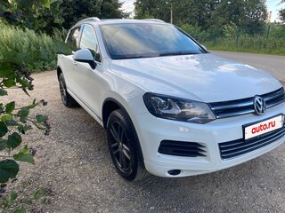 2013 Volkswagen Touareg II, белый, 2200000 рублей, вид 2