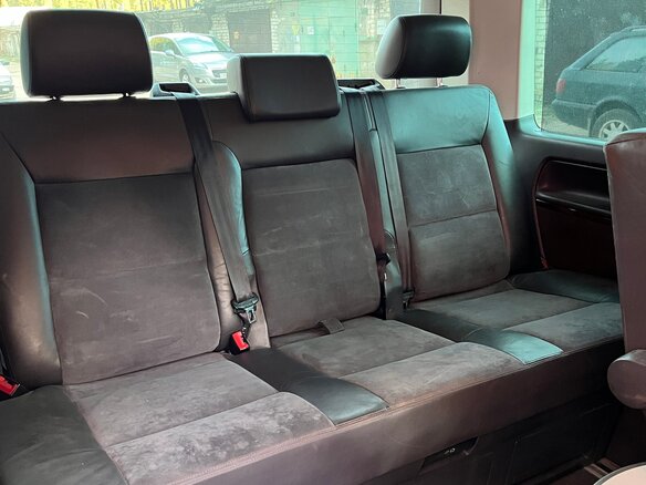 2012 Volkswagen Multivan T5 Рестайлинг, серебристый, 2000000 рублей - вид 5