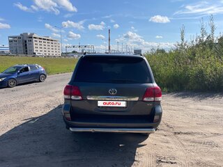 2011 Toyota Land Cruiser 200 Series, серый, 2990000 рублей, вид 4
