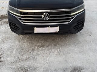 2020 Volkswagen Touareg III, синий, 4900000 рублей, вид 1
