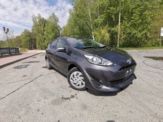 2019 Toyota Aqua I Рестайлинг 2, серый, 1450000 рублей, вид 1