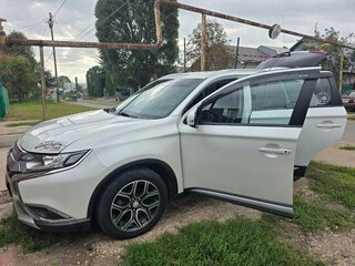 2015 Mitsubishi Outlander III Рестайлинг 2, белый, 1680000 рублей, вид 5