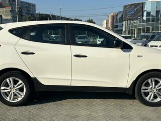 2014 Hyundai ix35 I Рестайлинг, белый, 1300000 рублей, вид 4