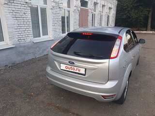 2010 Ford Focus II Рестайлинг, серебристый, 680000 рублей, вид 5