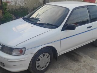 1992 Toyota Corsa IV (L40), белый, 280000 рублей, вид 1