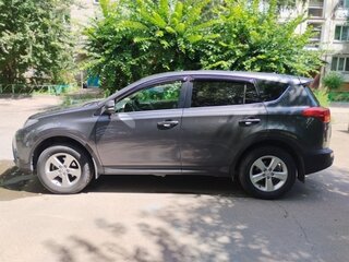 2013 Toyota RAV4 IV (XA40), серый, 1780000 рублей, вид 3