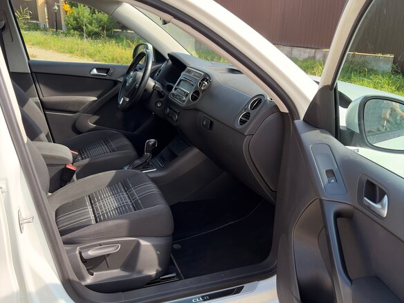 2015 Volkswagen Tiguan I Рестайлинг, белый - вид 5
