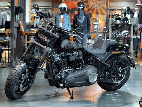 2024 Harley-Davidson Fat Bob, чёрный, 3350000 рублей, вид 1