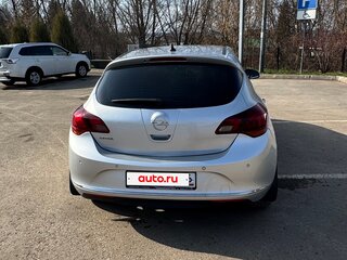 2012 Opel Astra J Рестайлинг, серебристый, 650000 рублей, вид 4