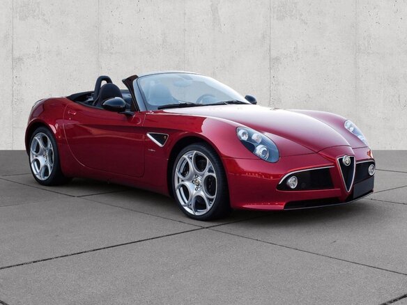 2010 Alfa Romeo 8C Competizione, красный - вид 2