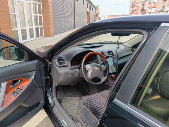 2010 Toyota Camry VI (XV40) Рестайлинг, чёрный, 1200000 рублей - вид 4