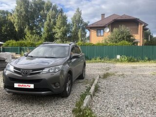 2014 Toyota RAV4 IV (XA40), коричневый, 1500000 рублей, вид 1